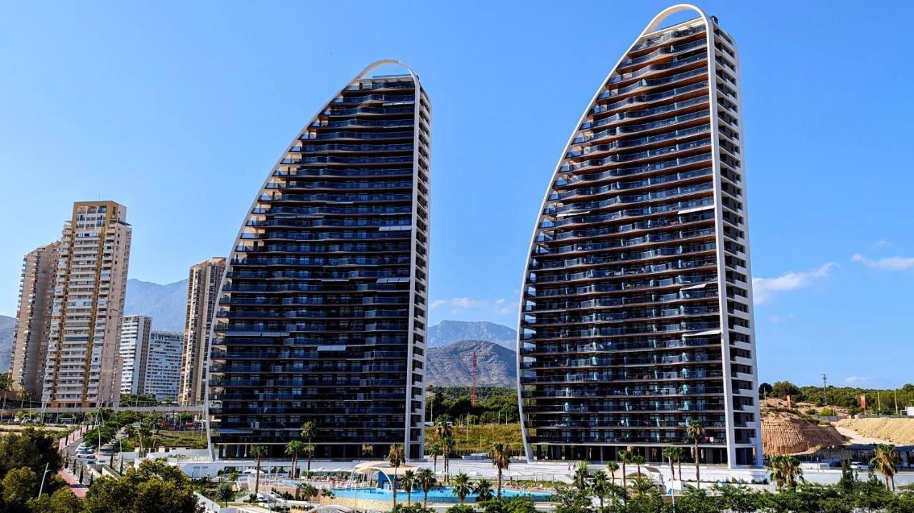 Sunset Waves Wow Apartment Benidorm Bagian luar foto