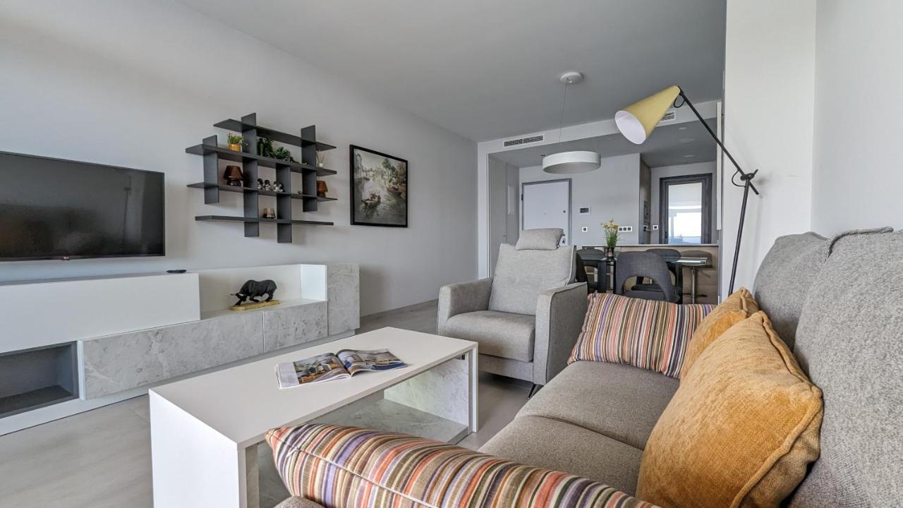 Sunset Waves Wow Apartment Benidorm Bagian luar foto