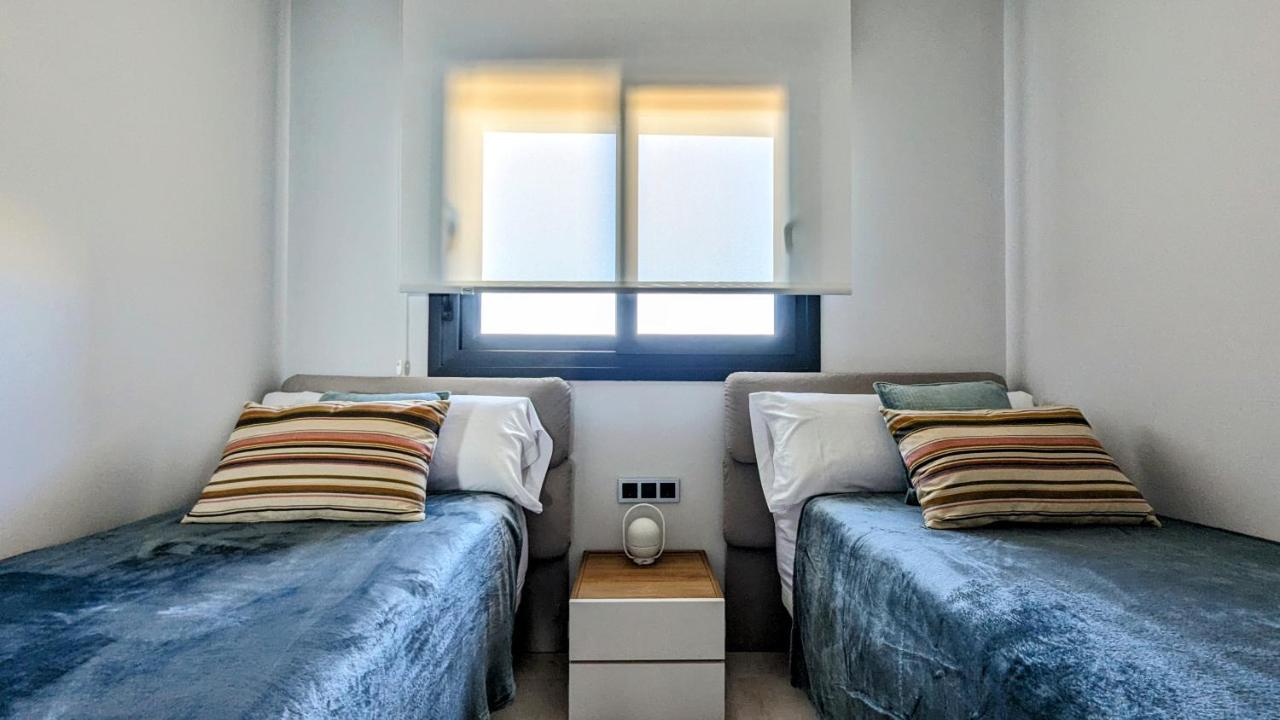 Sunset Waves Wow Apartment Benidorm Bagian luar foto
