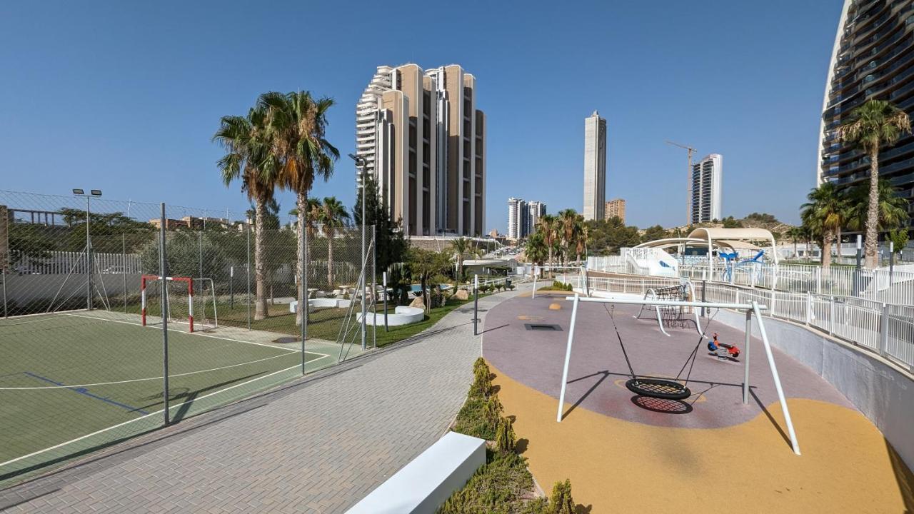Sunset Waves Wow Apartment Benidorm Bagian luar foto