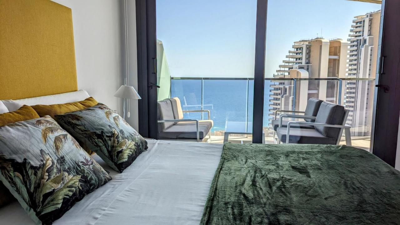 Sunset Waves Wow Apartment Benidorm Bagian luar foto