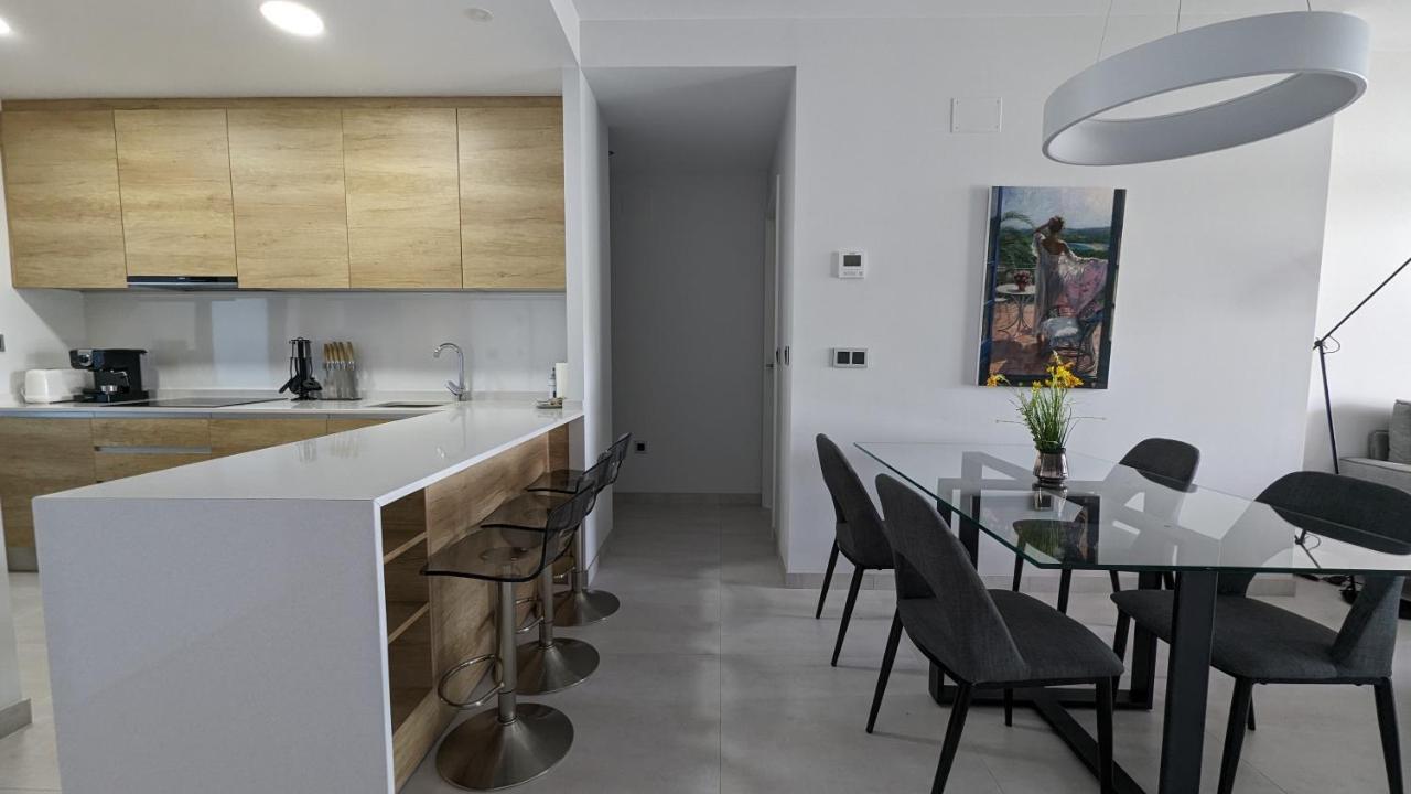 Sunset Waves Wow Apartment Benidorm Bagian luar foto